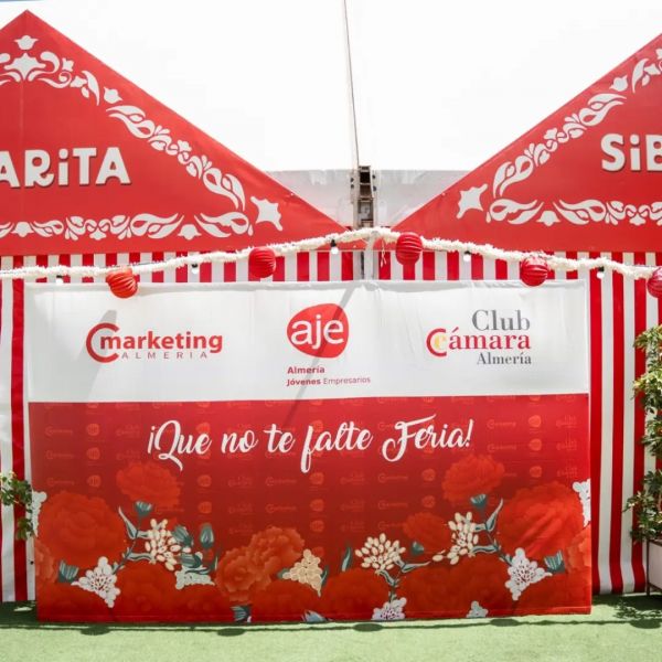Photocall Pop Up personalizado con impresión portátil para eventos