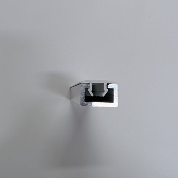 Perfil de Pared para Lona con Tensor de PVC Blanco