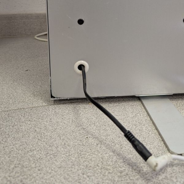 Caja de Luz Portátil Una Cara 85x200cm con Tela Backlight Incluida